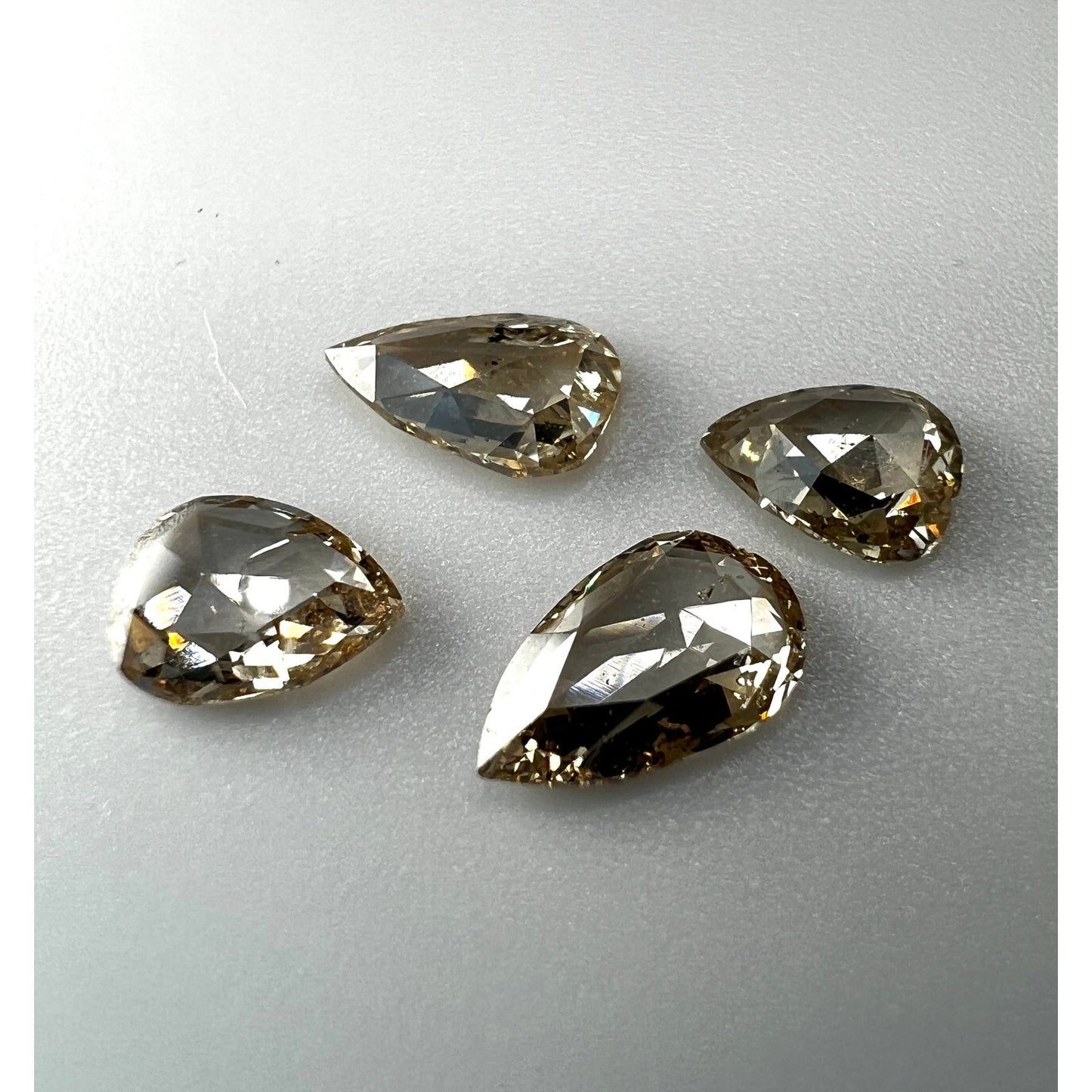 SET 4x Pear Diamant 1.03 Carat