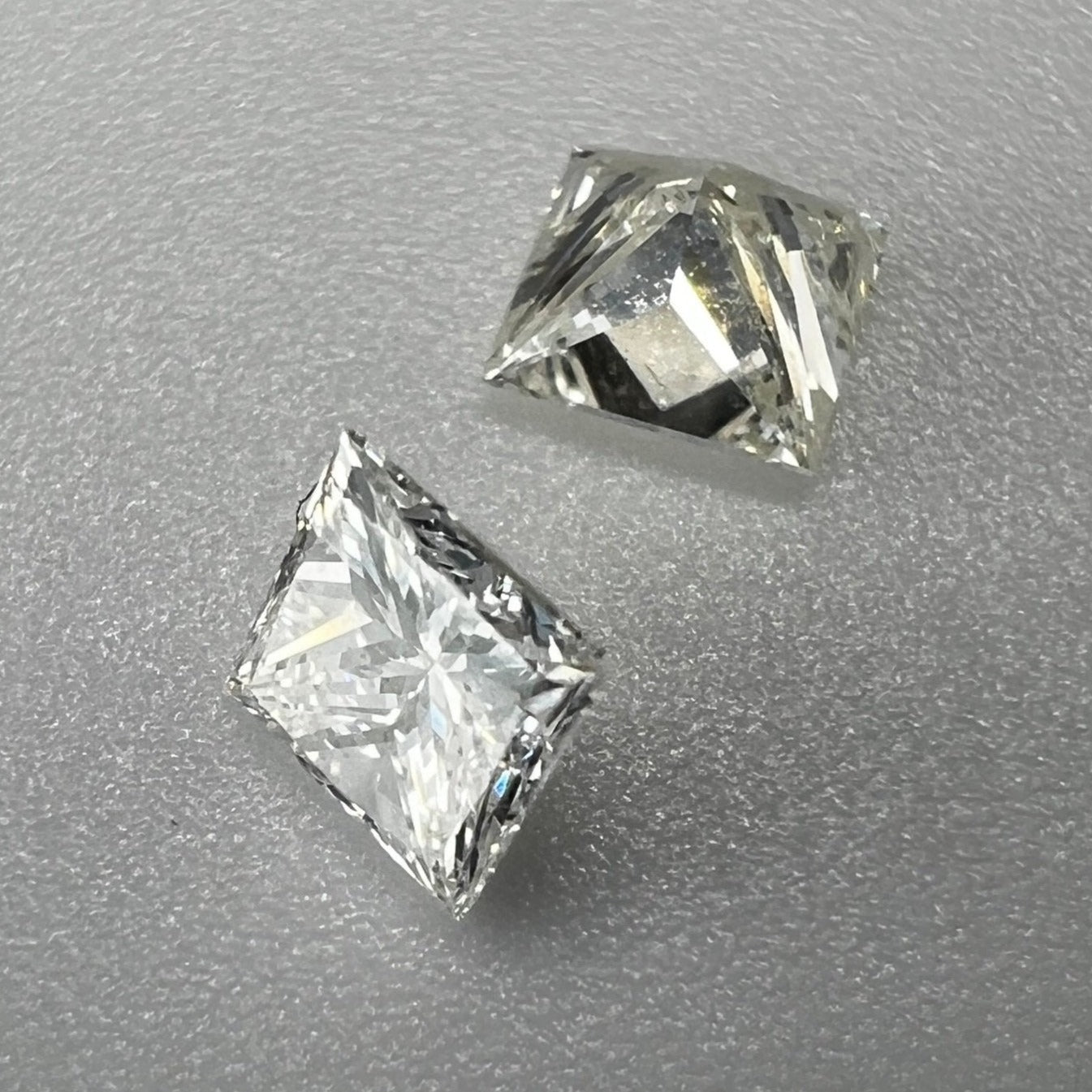 SET 2x Princess Diamant a 0.15 Karat I VVS