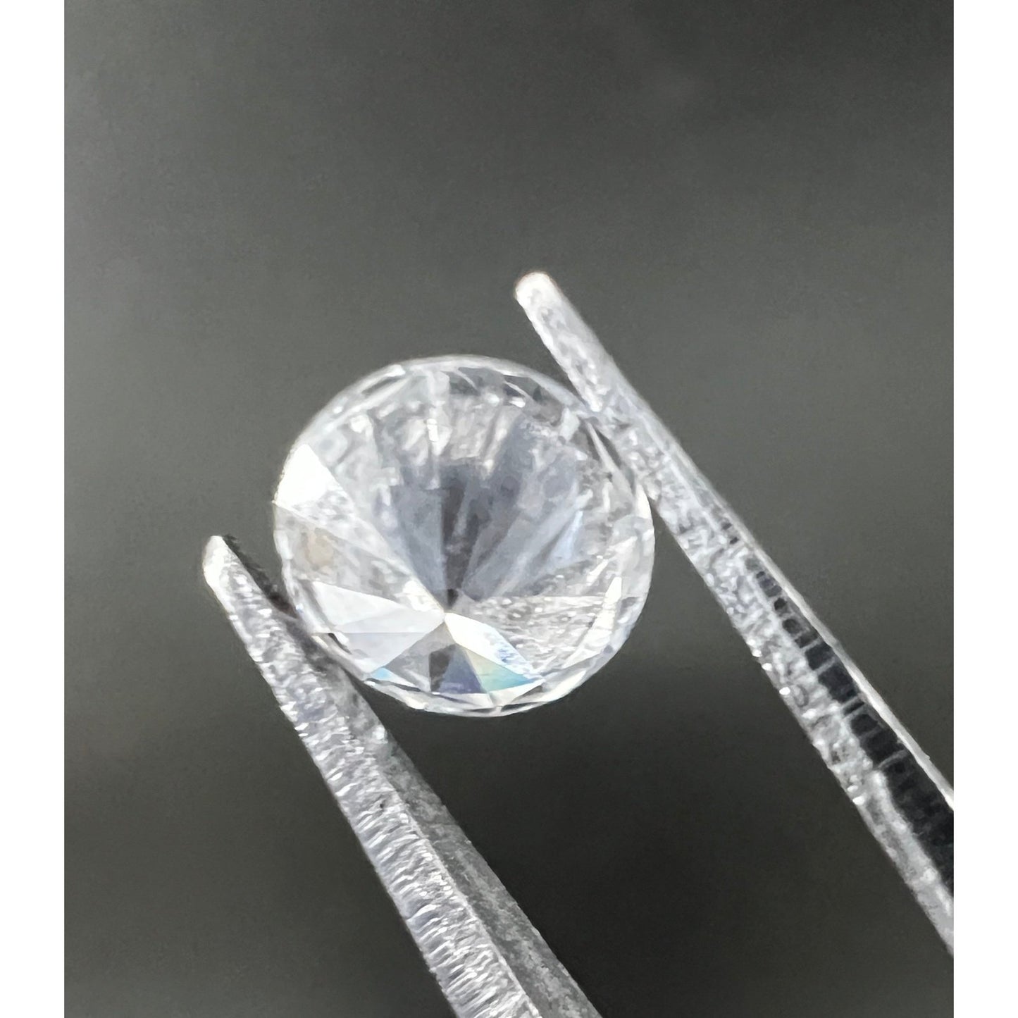 0.485 Karat Diamant Farbe H