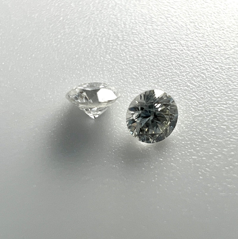 0.06 Carat Diamantenpaar