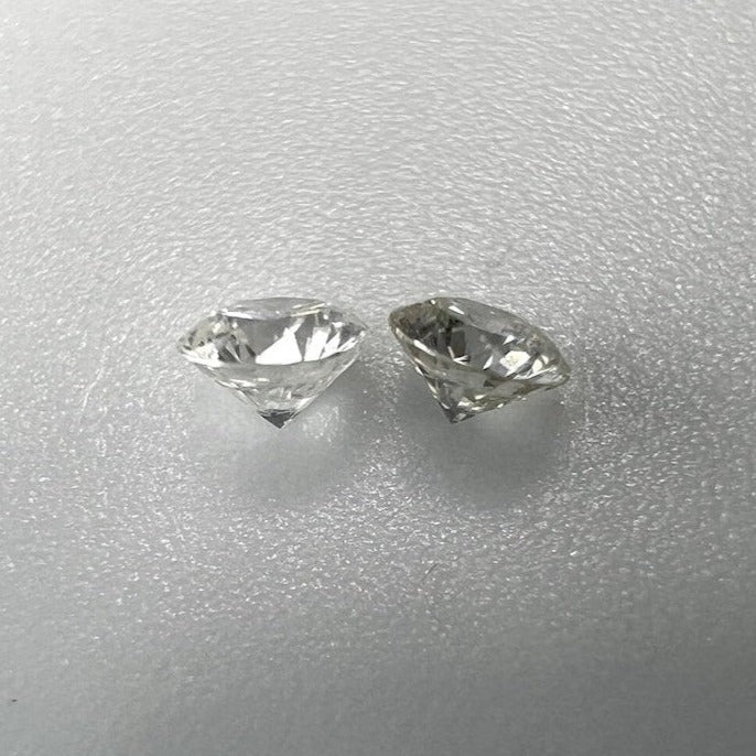 0.06 Carat Diamantenpaar
