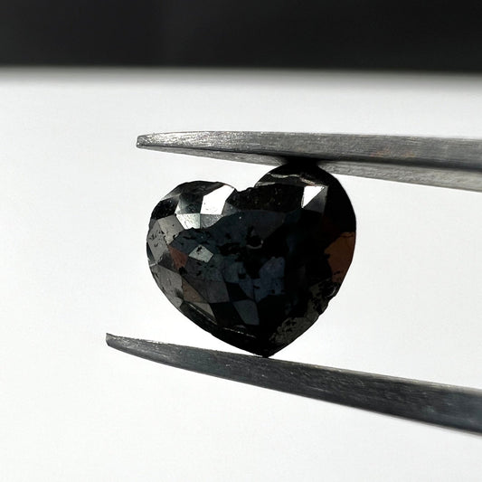 Schwarzer Herz Diamant 0.70 ct I Heart Cut