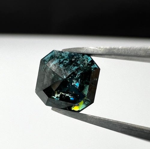 0.96 Carat Ascher Cut Blauer Diamant