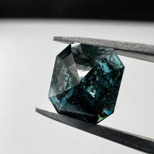 0.96 Carat Ascher Cut Blauer Diamant