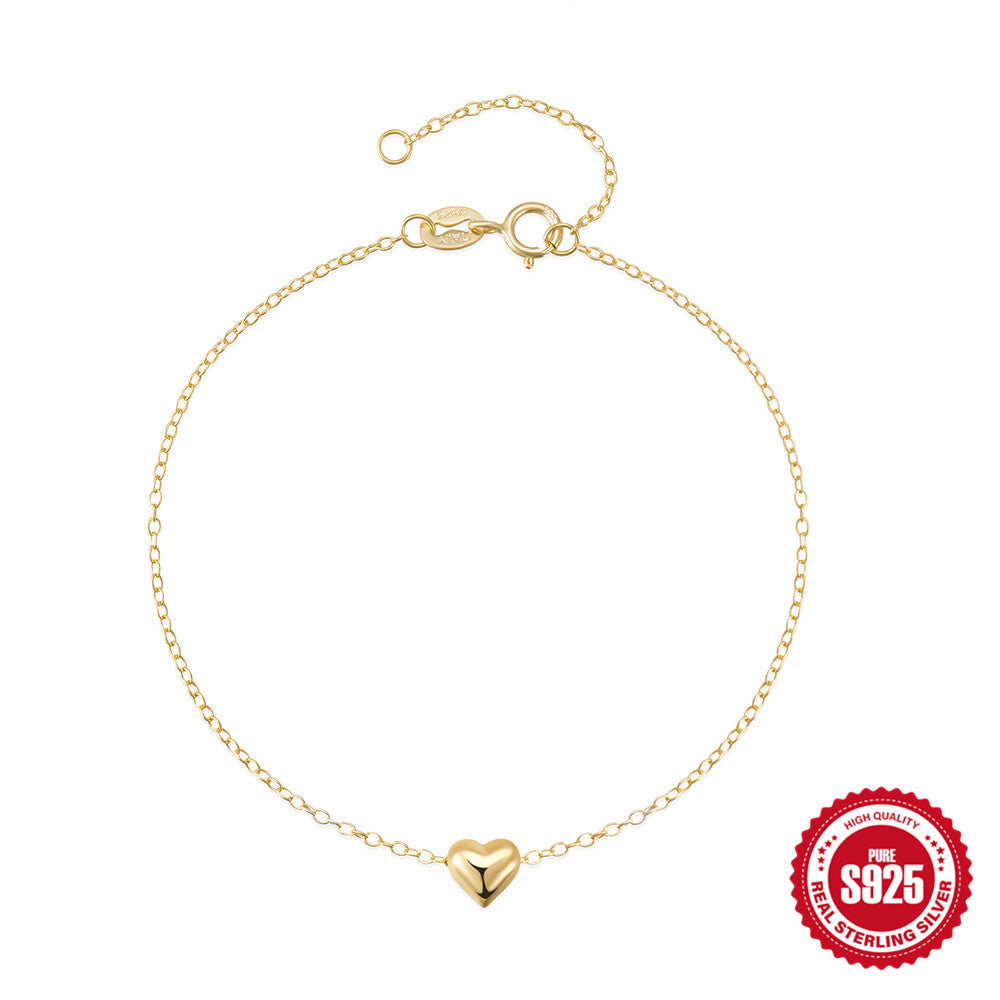 Minimalistisches Armband mit Herzanhänger