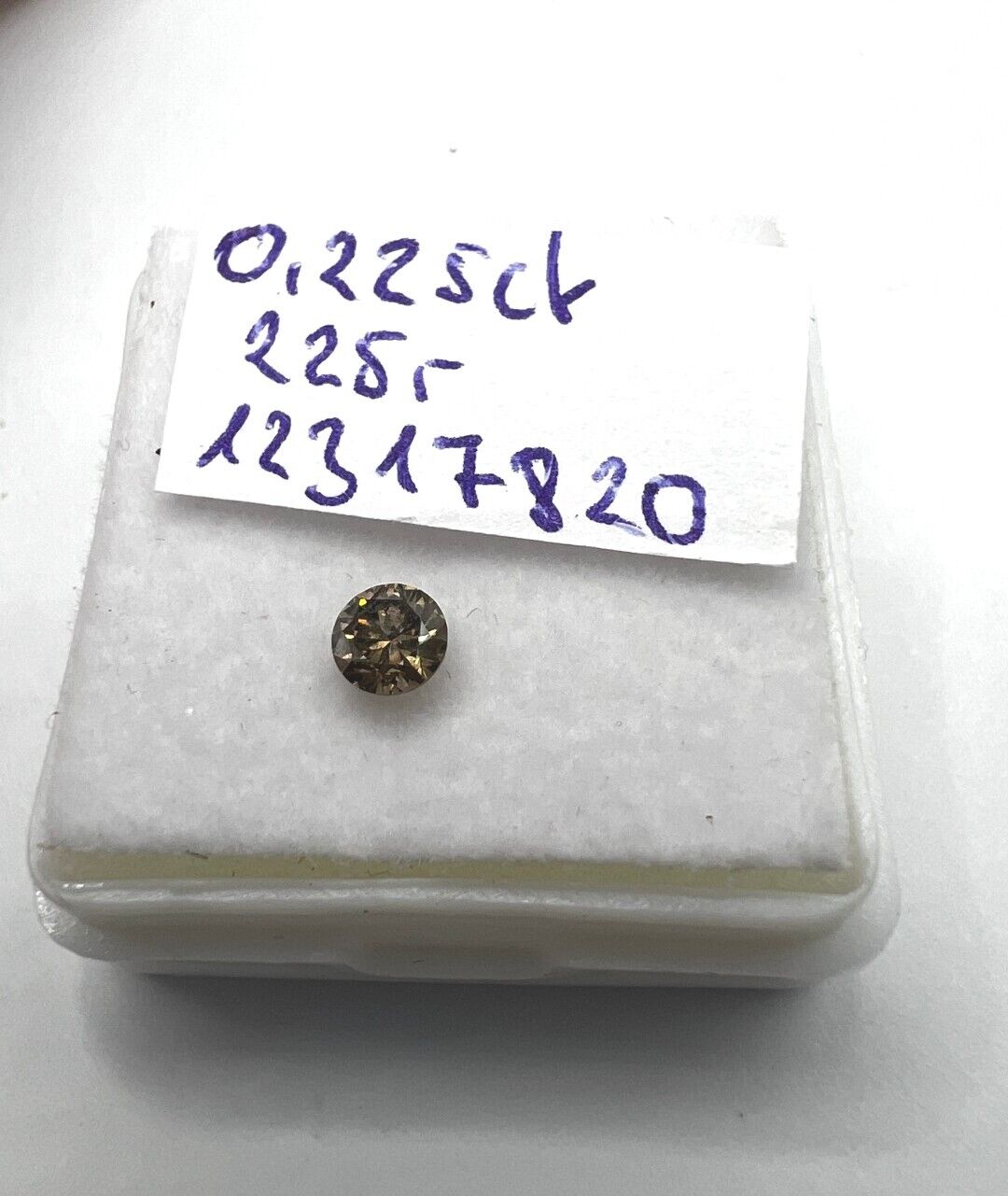 Loser Diamant Mit 0,225 Carat Schöner Champagne Farbener Diamant