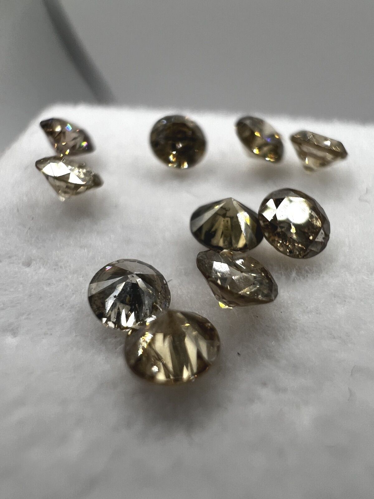 Lose Diamanten Mit 0,12 Carat Schöner Fancy Champagne Farbener Diamant