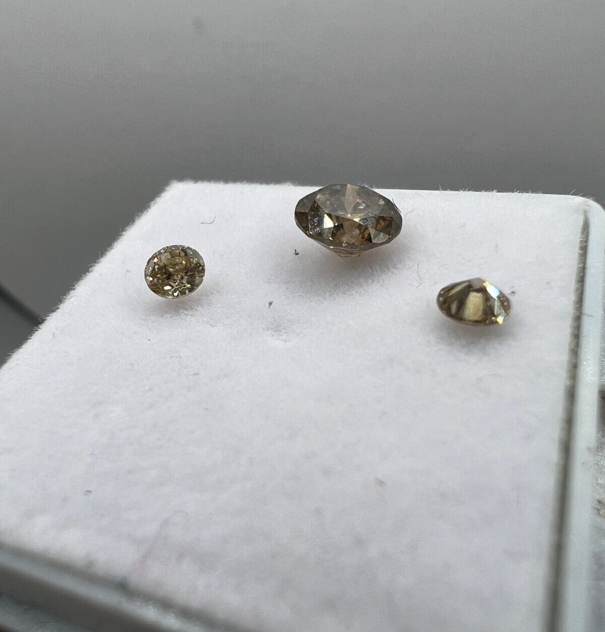 Lose Diamanten Mit 0,75 Carat Zusammen Fancy Champagne Farbenes Diamanten Set