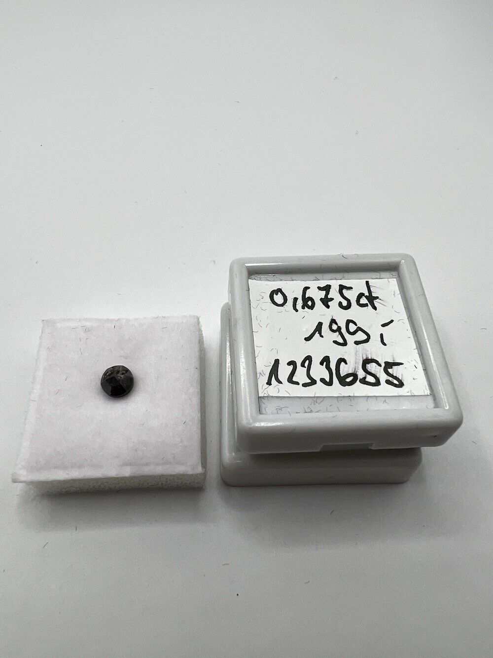 Loser Diamant Mit 0,675 Carat Schöner Fancy-Braun Schwarzer Diamant
