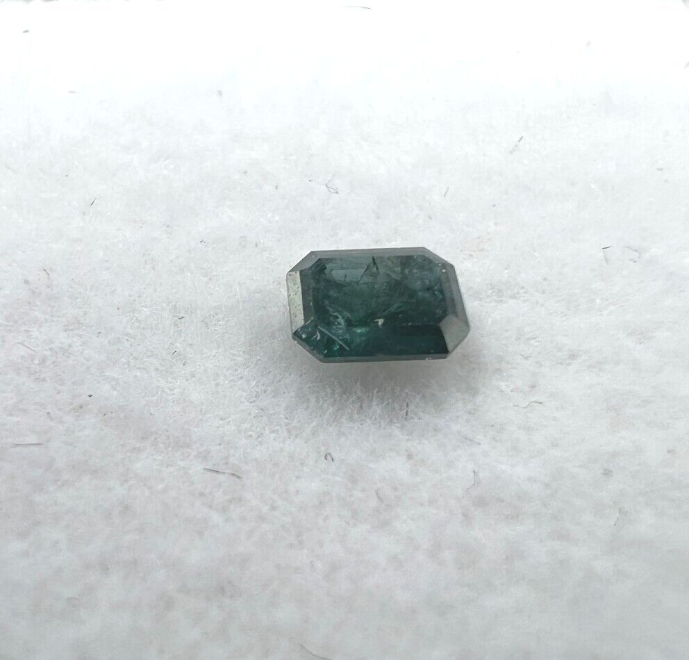 Loser Diamant Mit 0,17 Carat Schöner Diamant Mit Grüner Farbtönung