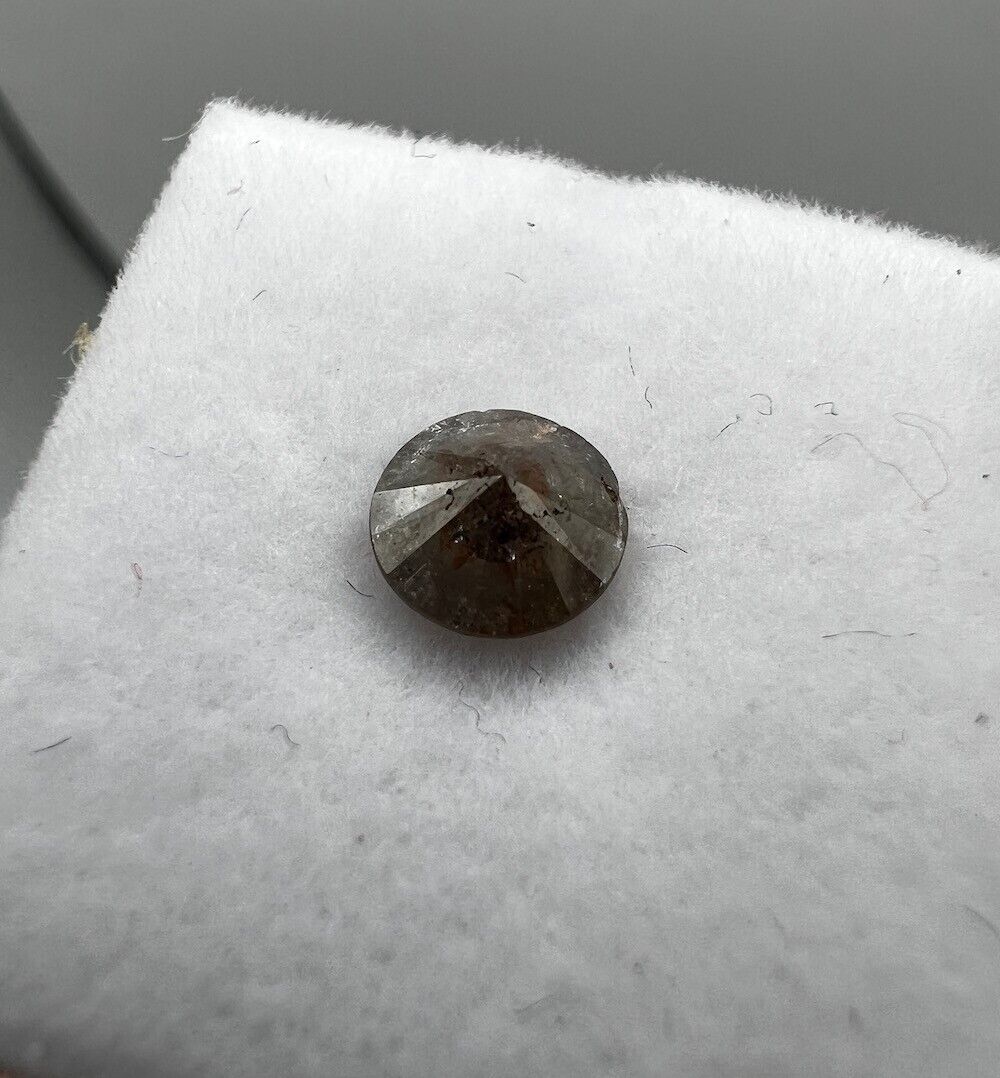 Loser Diamant Mit 0,63 Carat Schöner Fancy-Brauner Diamant
