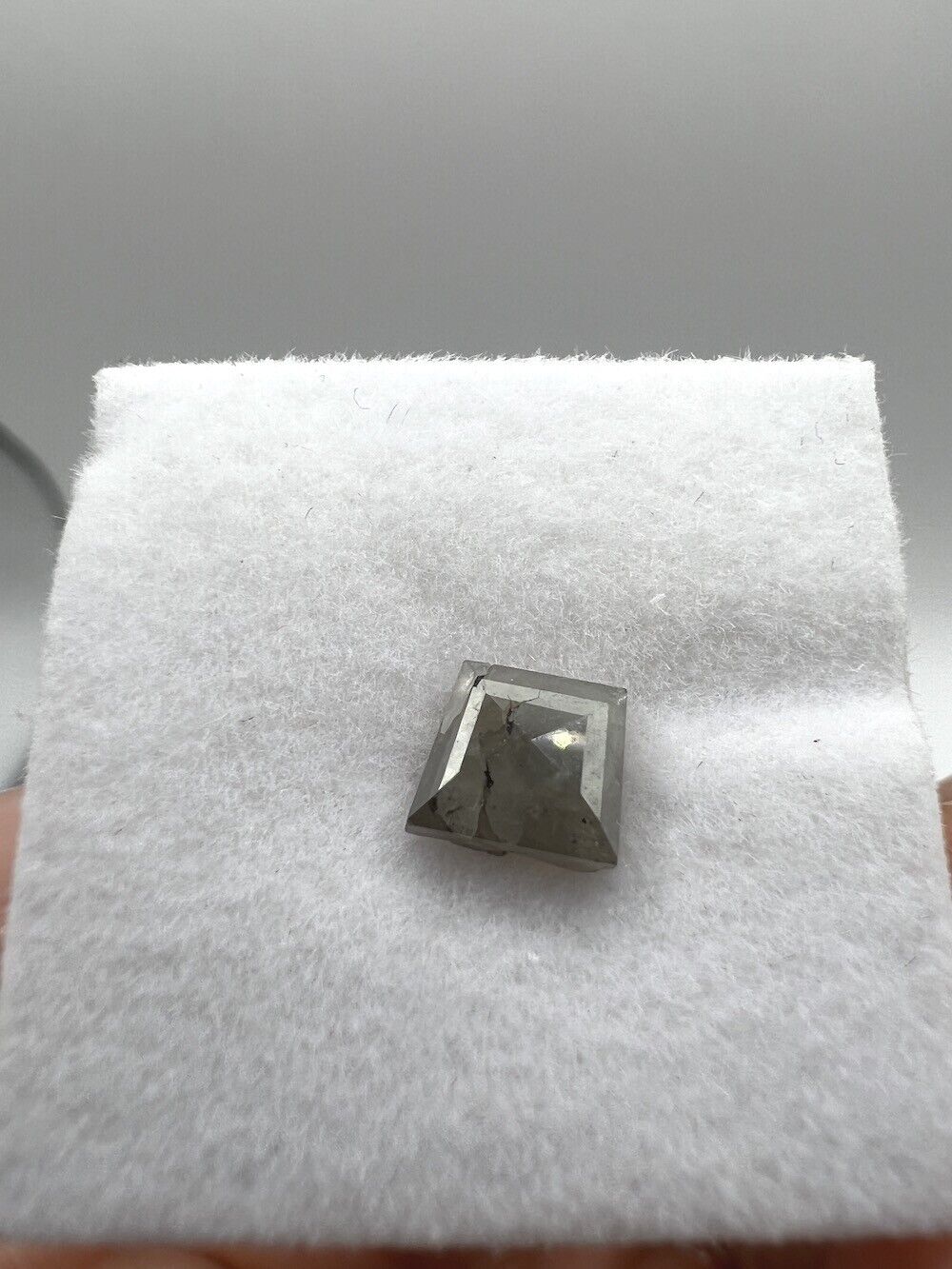 Loser Diamant Mit 0,92 Carat Schöner Fancy Dunkel Grau Farbener Diamant