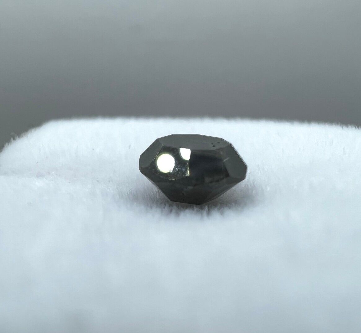 Loser Diamant Mit 0,66 Carat Schöner Fancy Diamant
