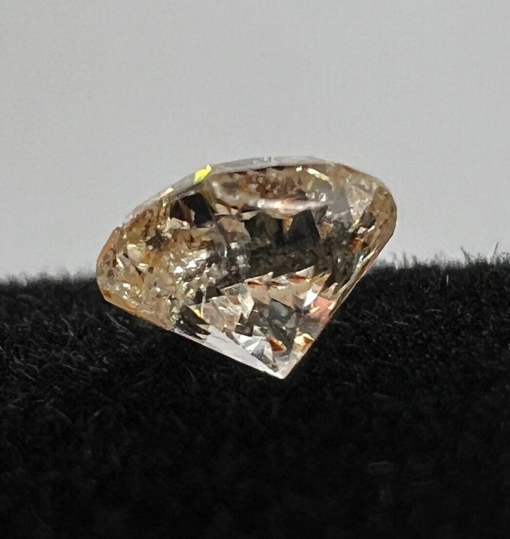 Loser Diamant Mit 0,36 Carat Schöner Weißer Champagne Farbener Diamant