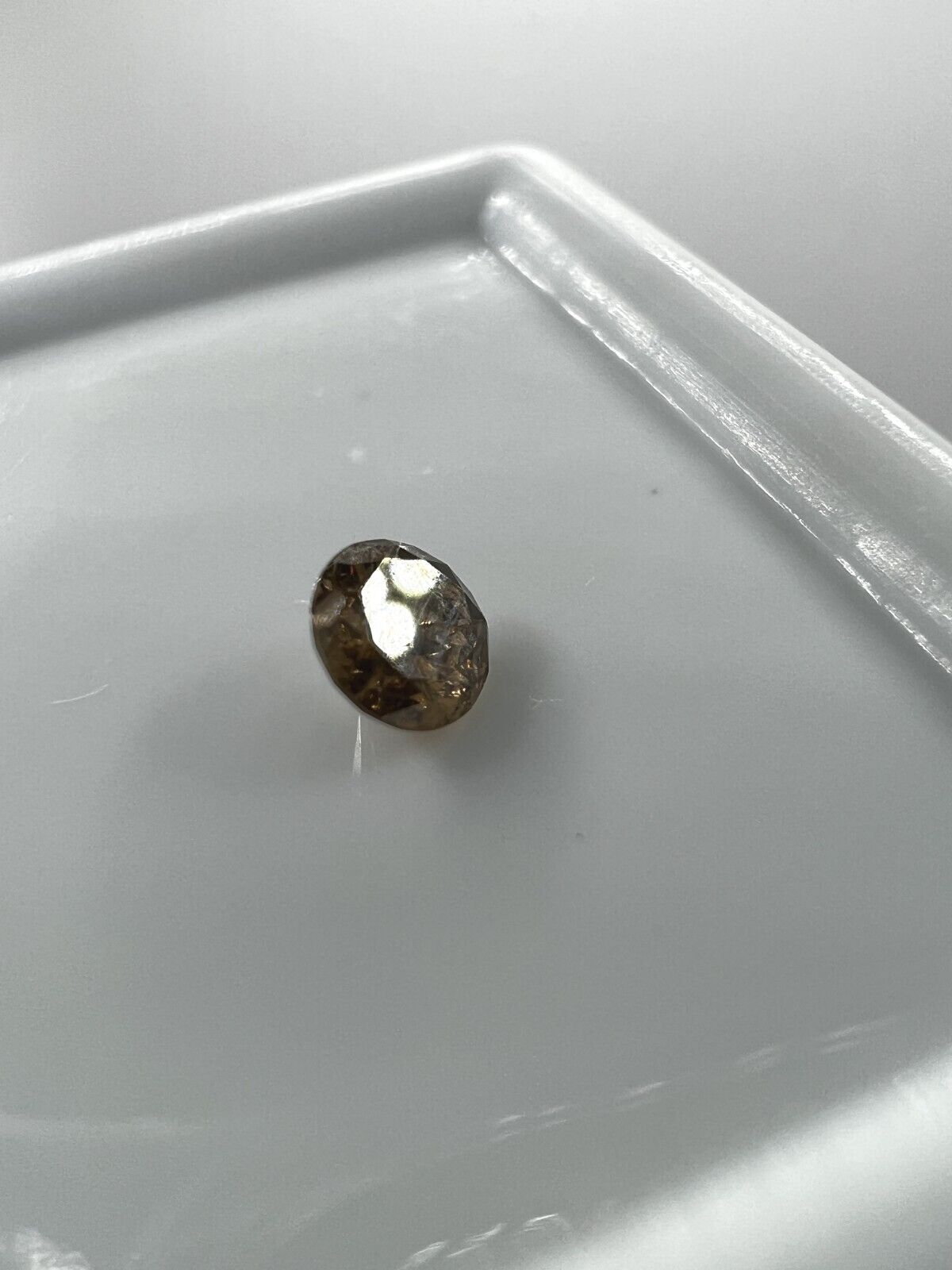 Loser Diamant Mit 0,555 Carat Schöner Fancy Champagne Farbener Diamant