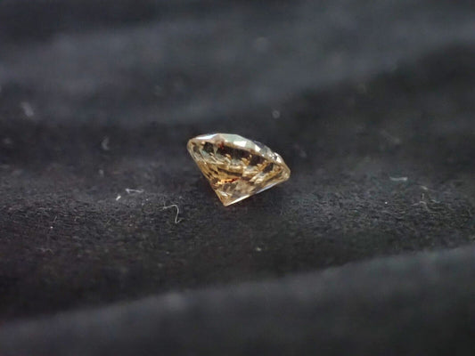 Loser Natürlicher Fancy Champagne Diamant Mit 0,55 Carat