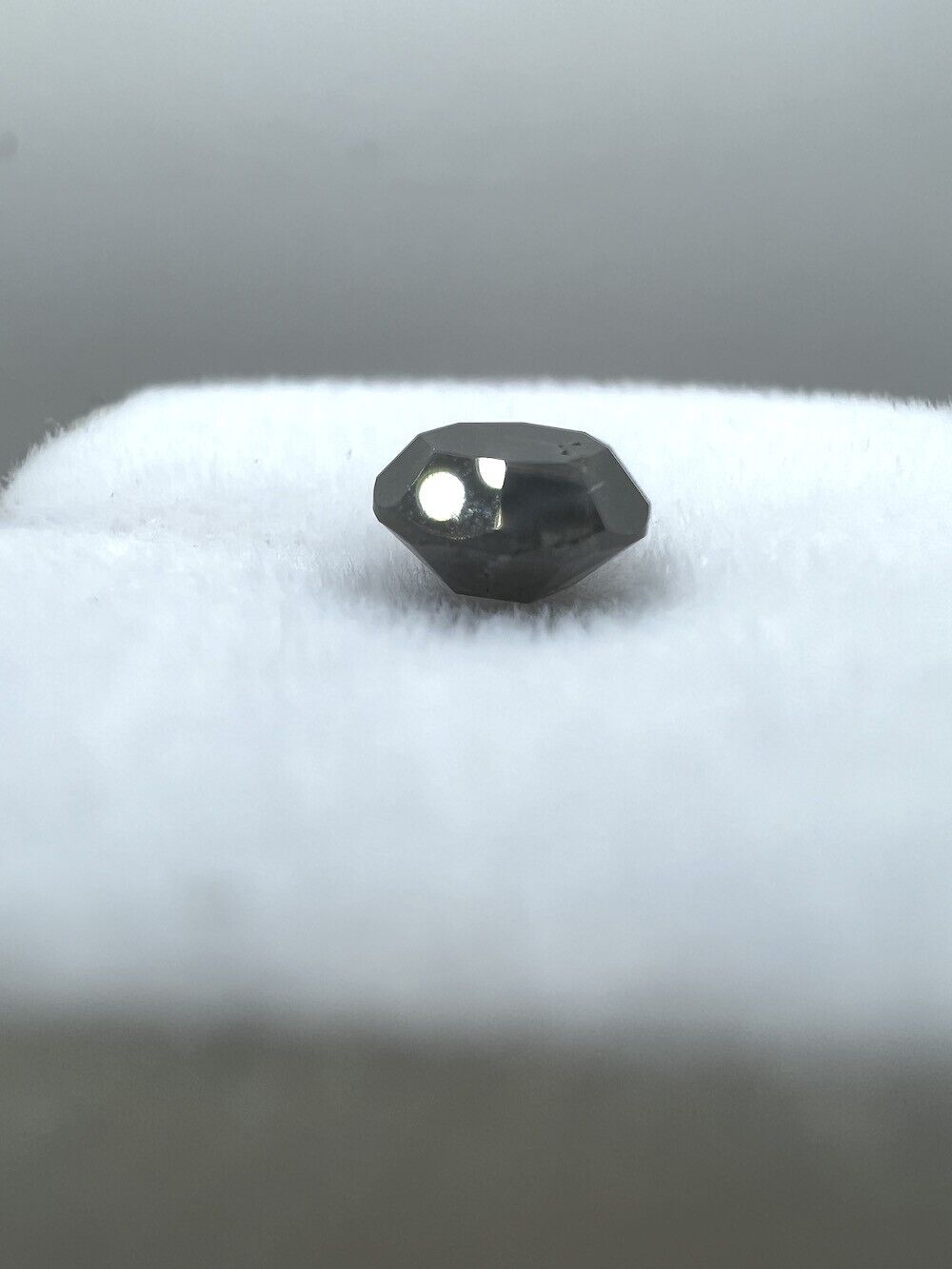 Loser Diamant Mit 0,675 Carat Schöner Fancy-Braun Schwarzer Diamant