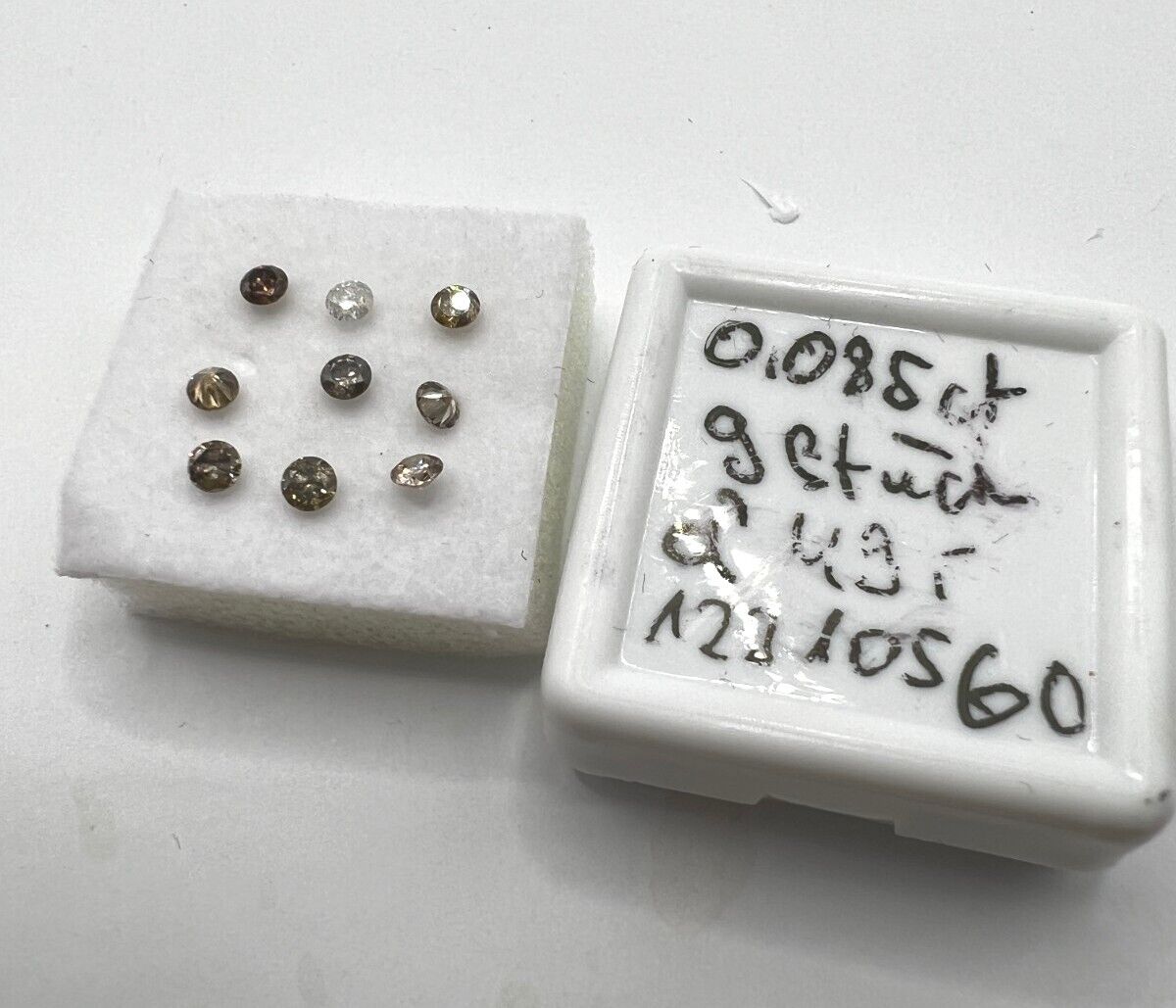 Loser Diamant Mit 0,085 Carat Schöne Fancy Champagne Farbenene Diamanten