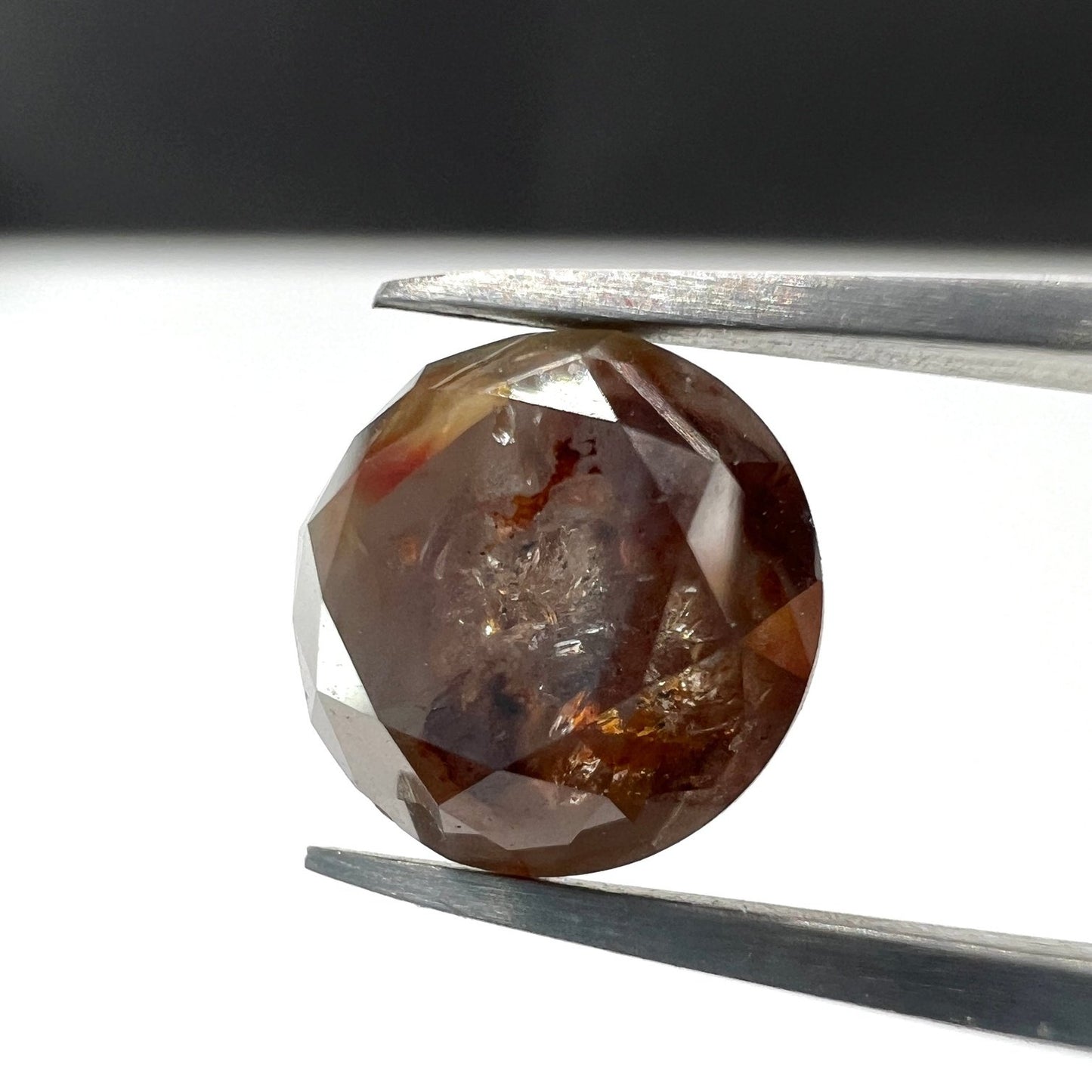 2.71 Carat Diamant Rot im Fancy Brilliant Cut