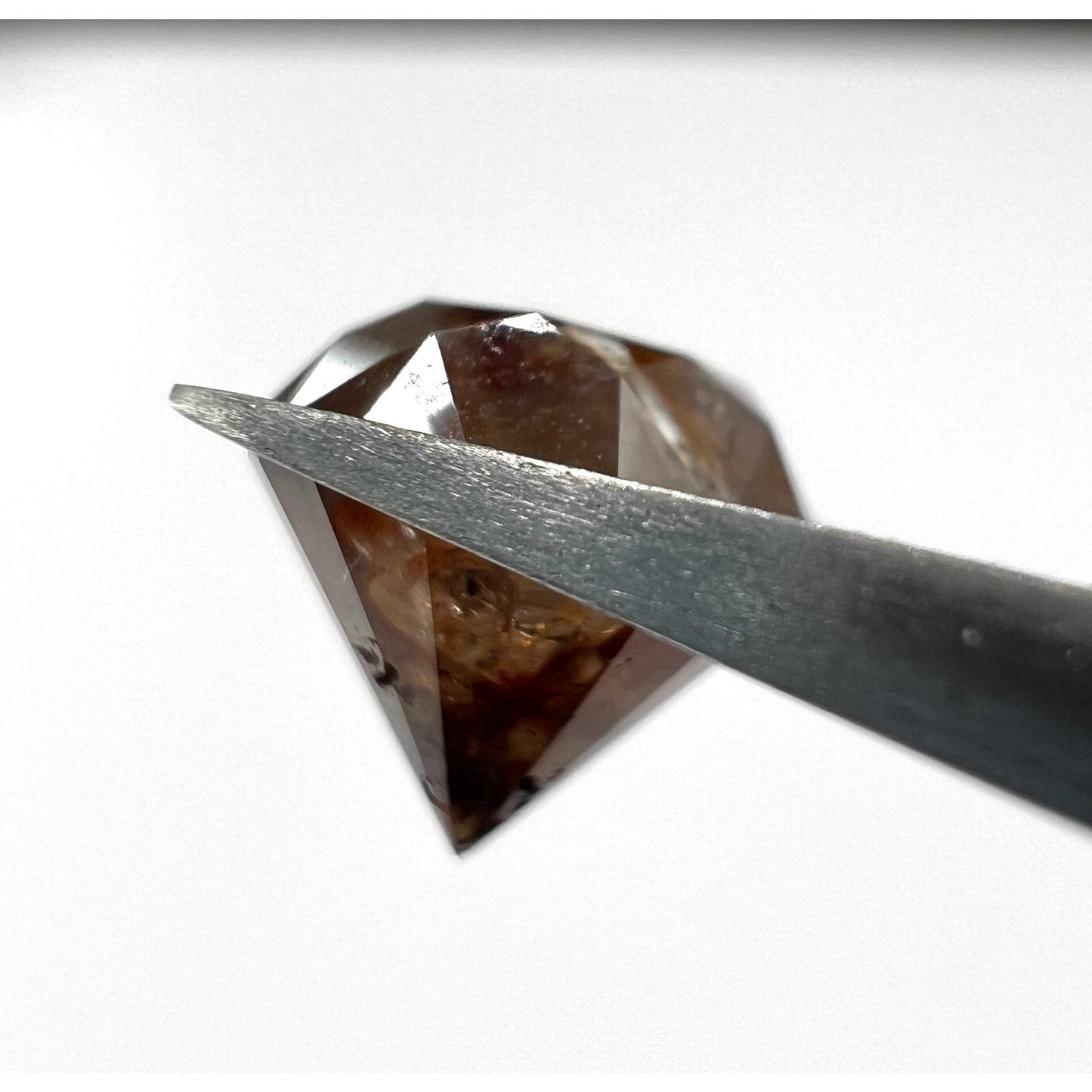 2.71 Carat Diamant Rot im Fancy Brilliant Cut