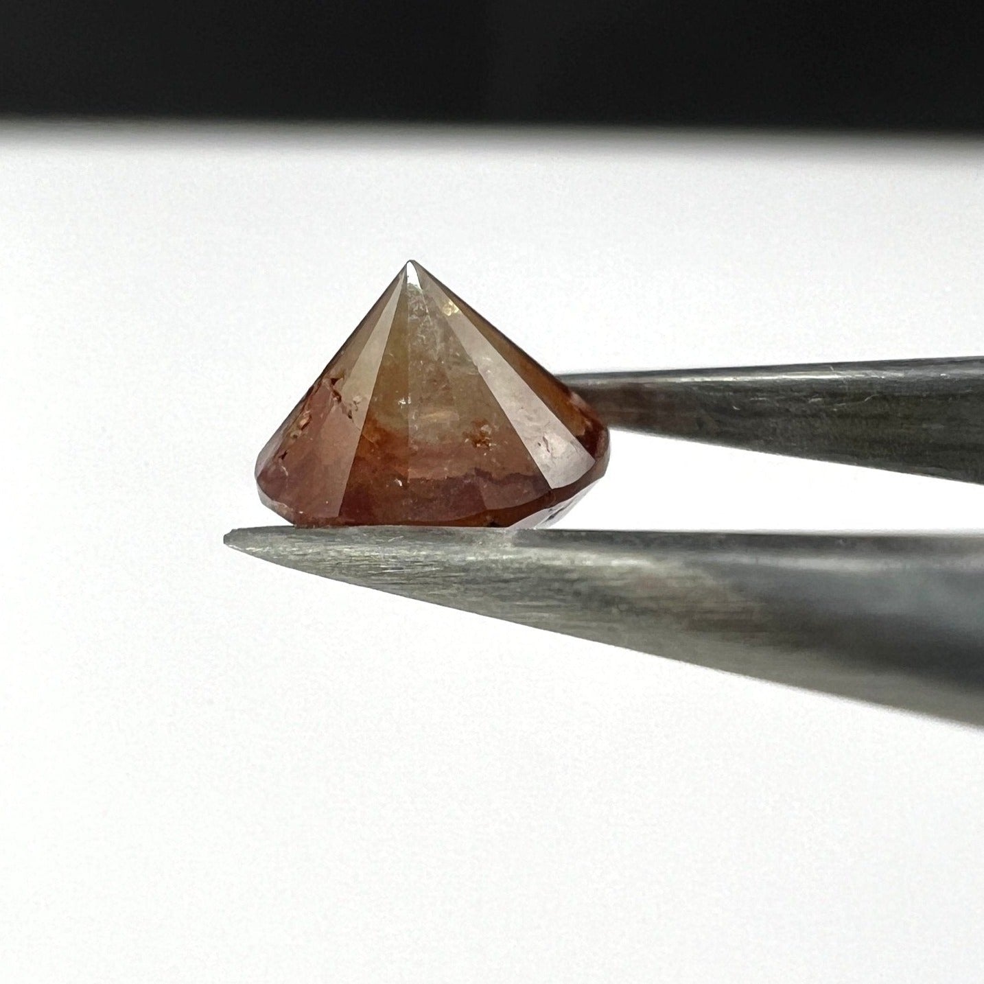 1.285 Karat Diamant Rot
