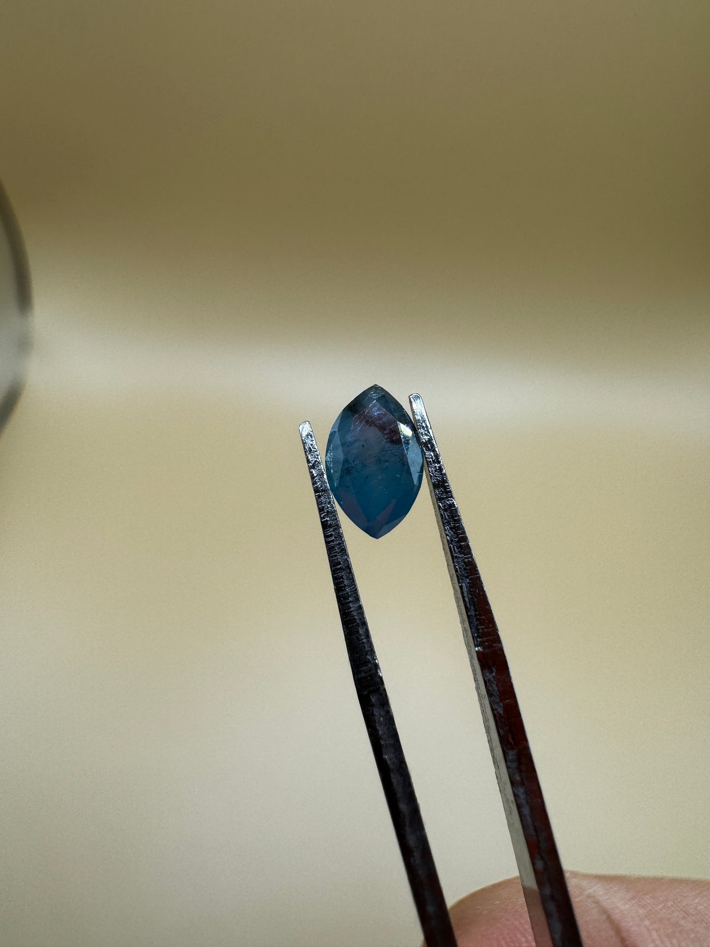 0.345 Carat Diamant Blau im Ovalcut