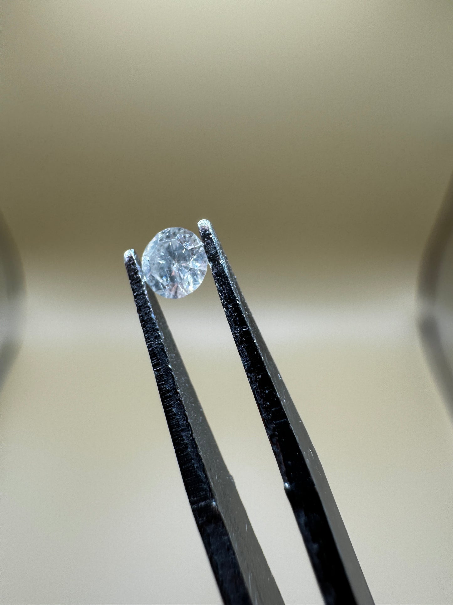0.15 Carat Diamant Milk White