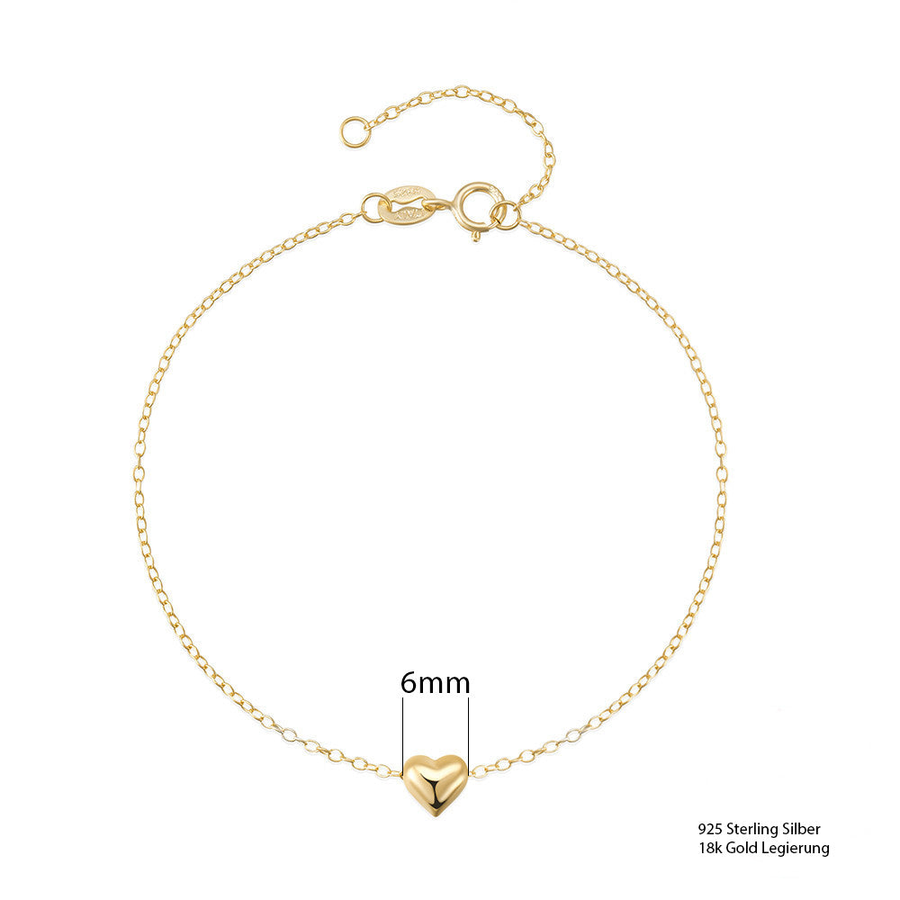 Minimalistisches Armband mit Herzanhänger