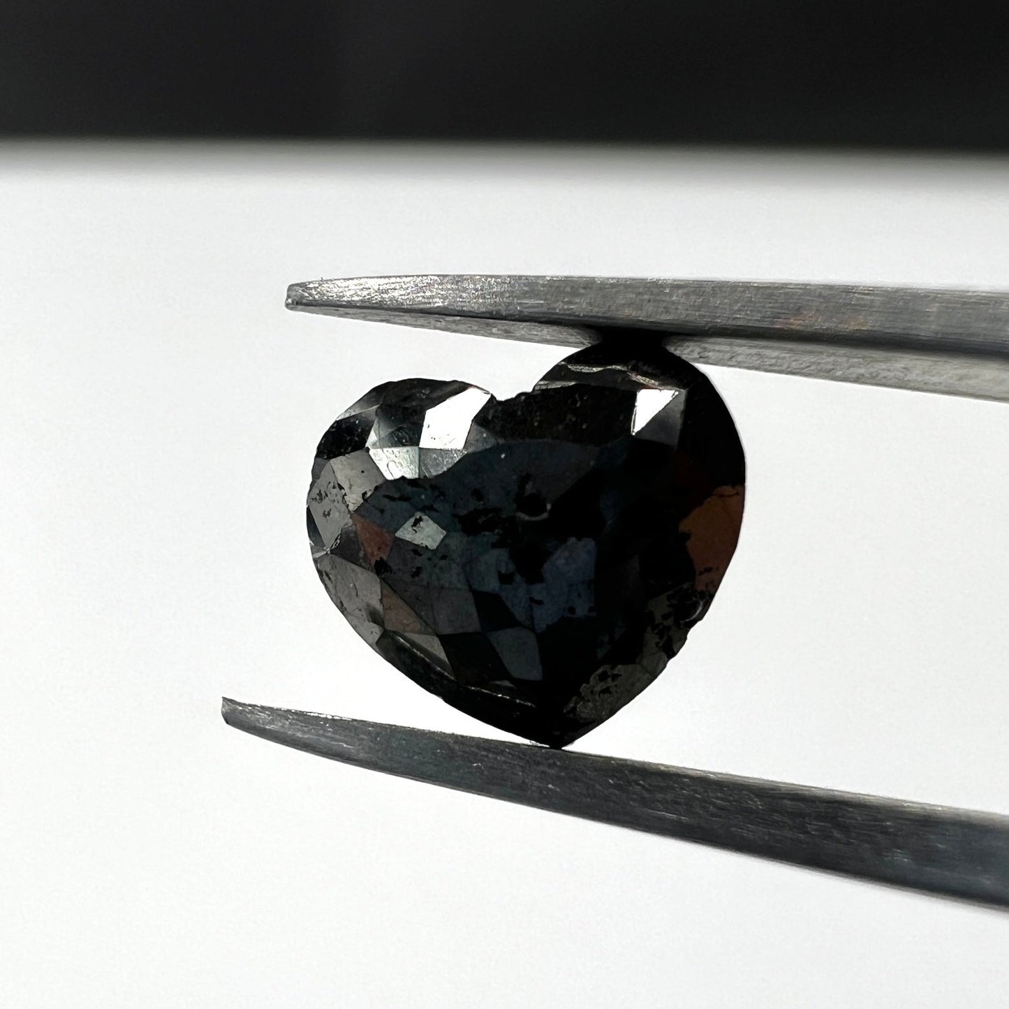 Schwarzer Herz Diamant 0.70 ct I Heart Cut