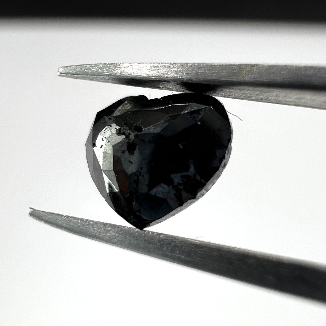 Schwarzer Herz Diamant 0.70 ct I Heart Cut
