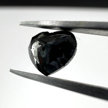 Schwarzer Herz Diamant 0.70 ct I Heart Cut