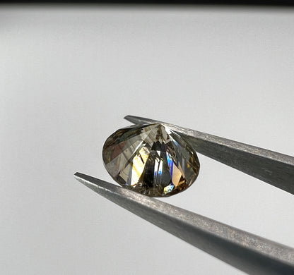 0.765 Carat Diamant braun schimmernd