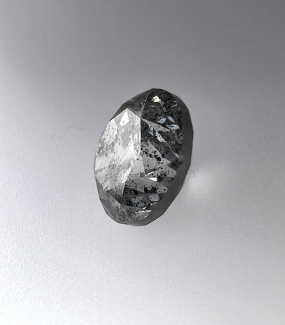 1.49 Carat Diamant Salt & Pepper