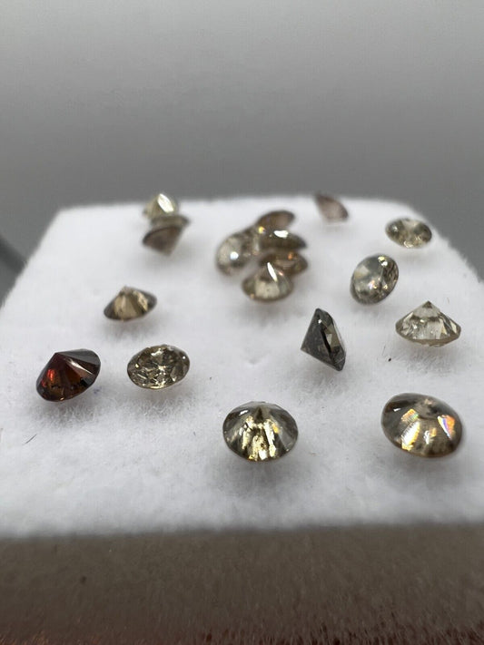 Loser Diamant Mit 0,07 Carat Schöner Fancy Champagne Farbener Diamant 