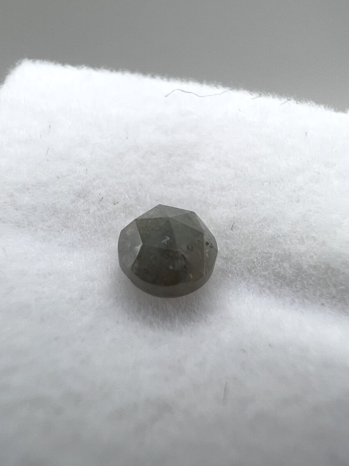 Loser Diamant Mit 0,69 Carat Schöner Fancy Farbener Diamant
