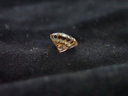 Loser Natürlicher Fancy Champagne Diamant Mit 0,55 Carat
