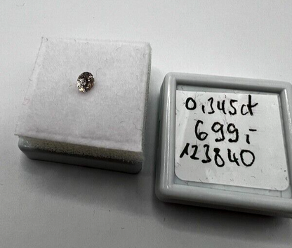 Loser Diamant Mit 0,34 Karat Schöner Fancy-Champagne Farbener  Diamant
