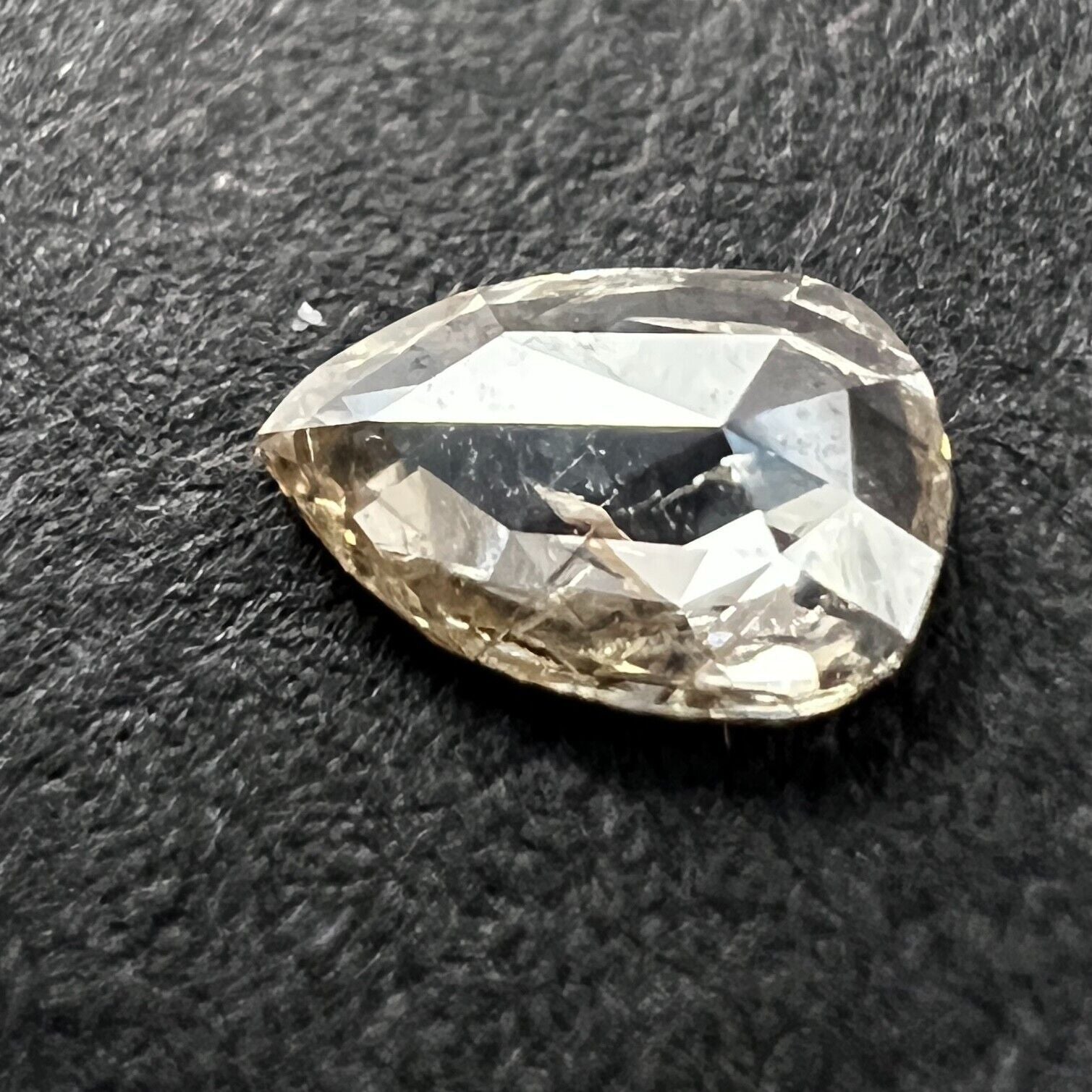  Diamant fancy Color VVS 0,25 Carat SIE BIETEN AUF EINEN DIAMANTEN 