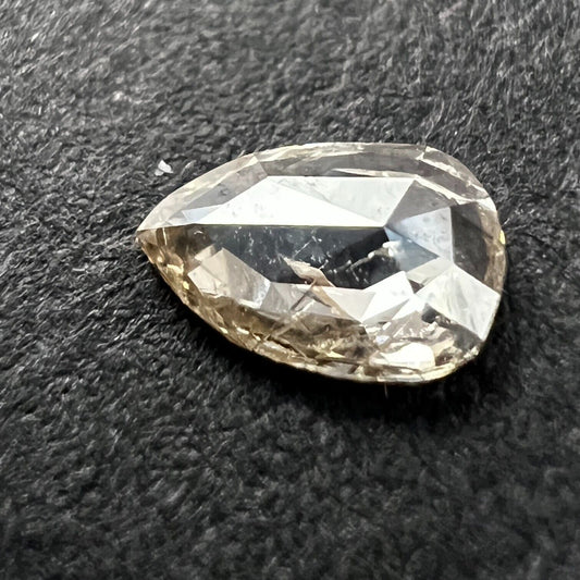  Diamant fancy Color VVS 0,25 Carat SIE BIETEN AUF EINEN DIAMANTEN 
