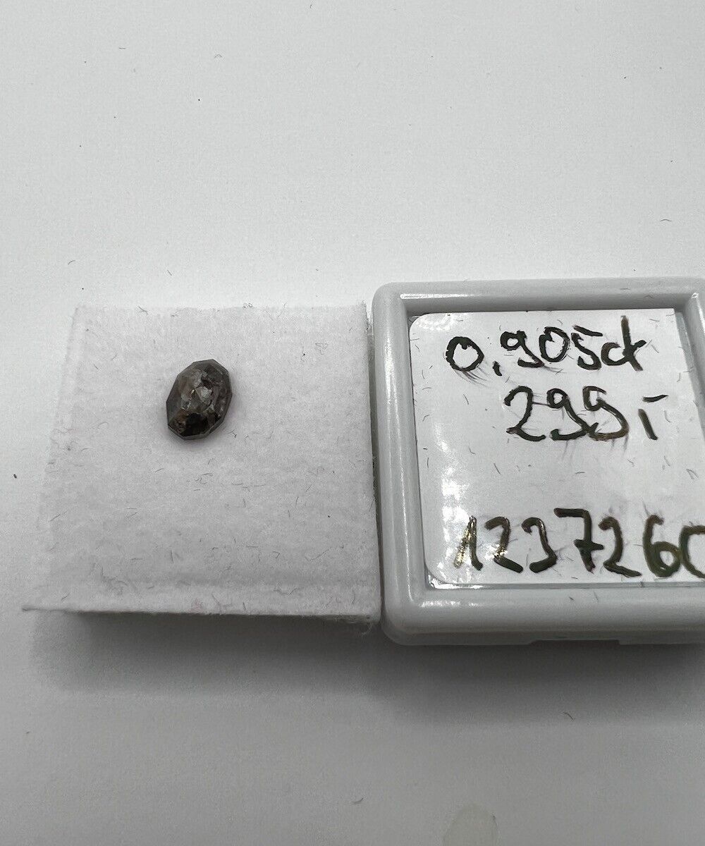 Loser Diamant Mit 0,905 Carat Schöner Fancy Schwarz -Brauner Diamant