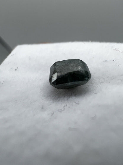 Loser Diamant Mit 0,88Carat Schöner Dunkel Fancy  Farbener  Diamant