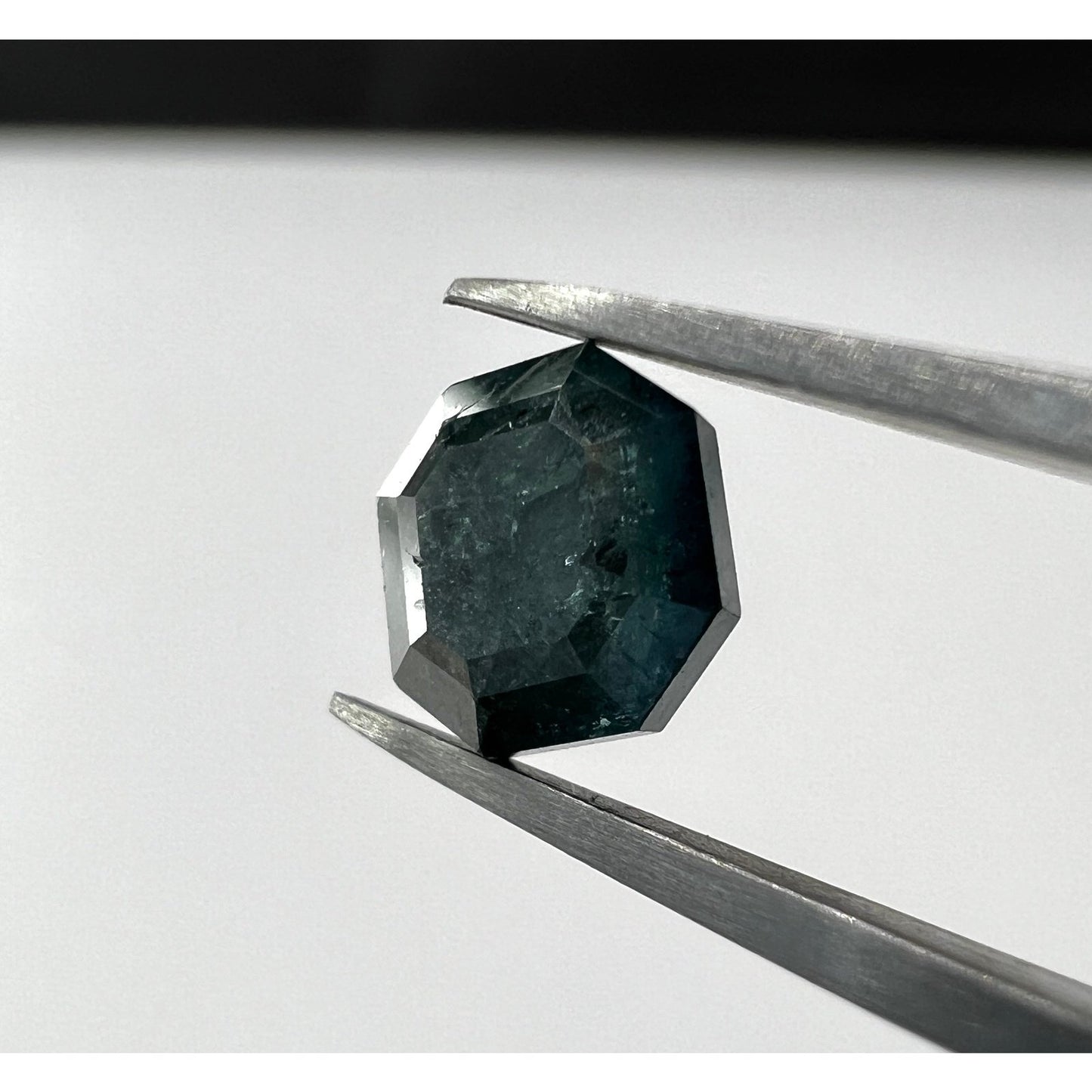 Grüner Diamant 1.0 Carat Fancy